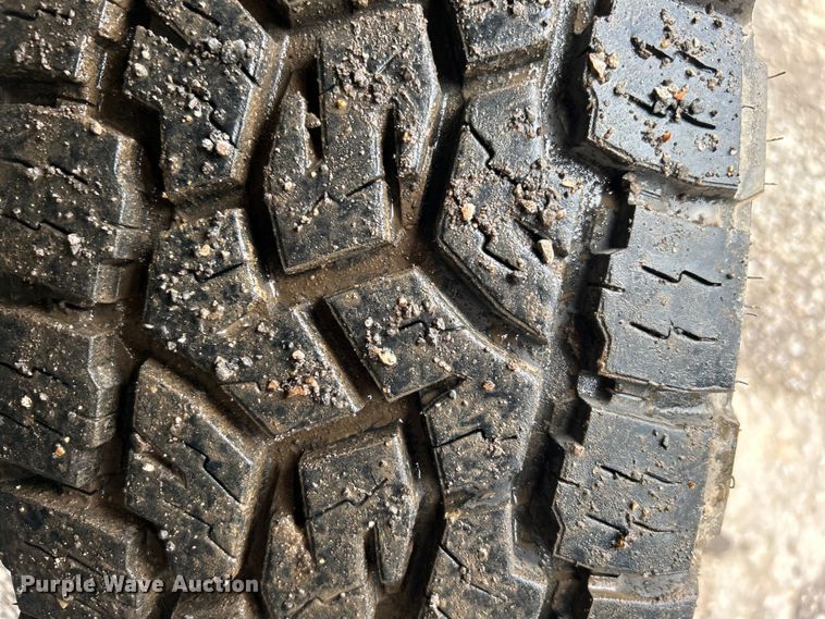 image for item DO6483 2014 Chevrolet  Silverado 2500HD Crew Cab pickup truck