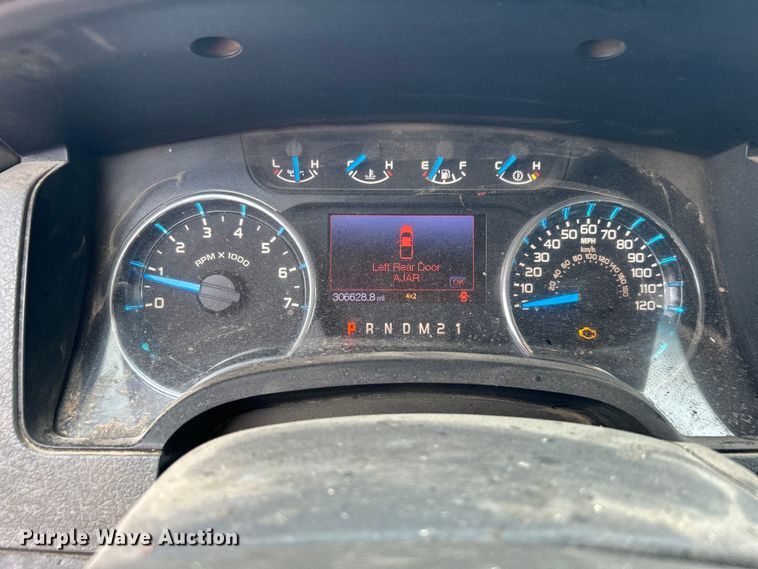 image for item DO6484 2013 Ford F150 SuperCrew pickup truck