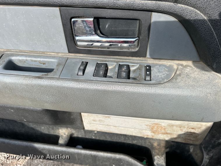 image for item DO6484 2013 Ford F150 SuperCrew pickup truck