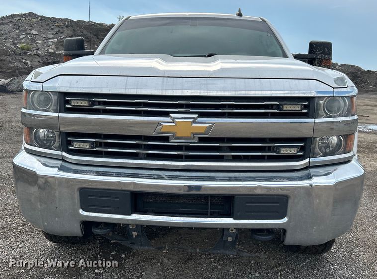 image for item DO6485 2016 Chevrolet Silverado 2500HD Crew Cab pickup truck