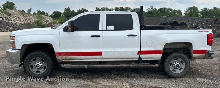 image for item DO6485 2016 Chevrolet Silverado 2500HD Crew Cab pickup truck