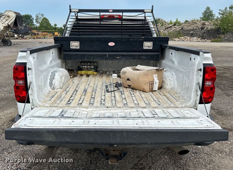 image for item DO6485 2016 Chevrolet Silverado 2500HD Crew Cab pickup truck