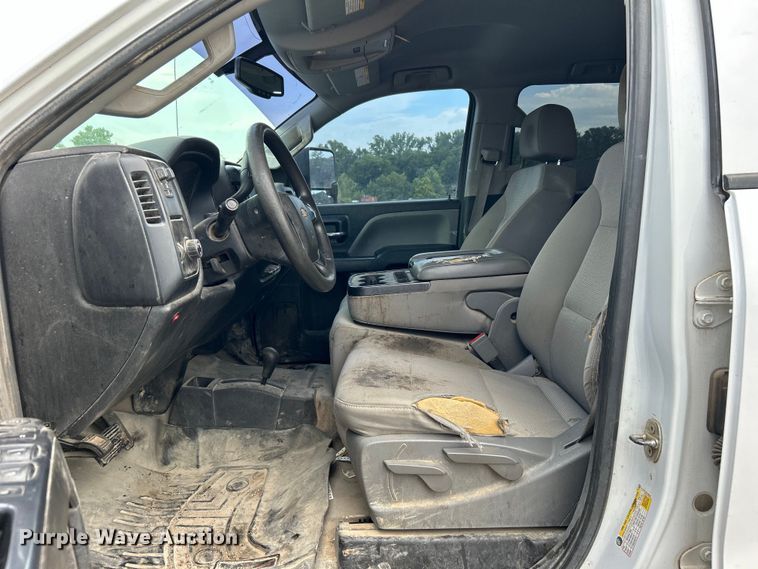 image for item DO6485 2016 Chevrolet Silverado 2500HD Crew Cab pickup truck