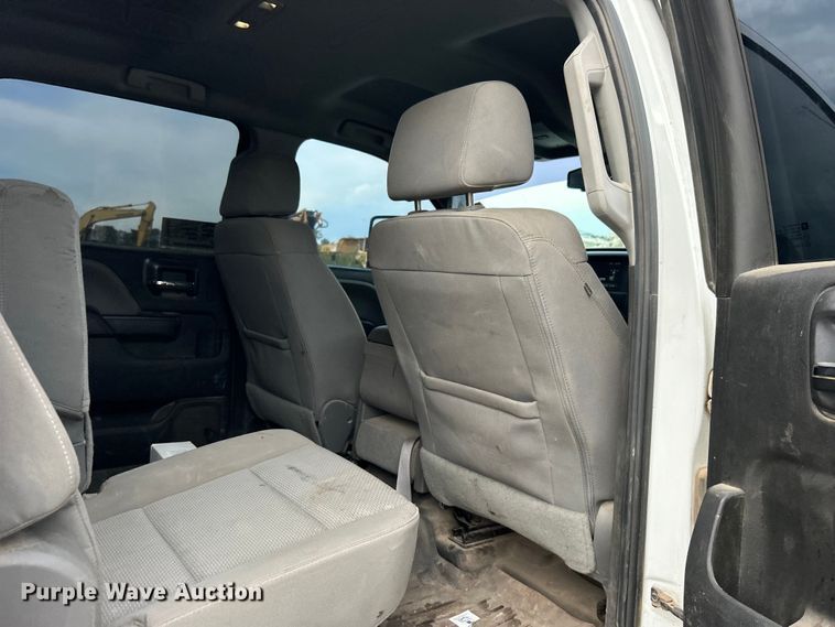 image for item DO6485 2016 Chevrolet Silverado 2500HD Crew Cab pickup truck