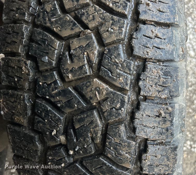 image for item DO6485 2016 Chevrolet Silverado 2500HD Crew Cab pickup truck