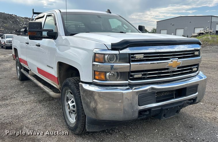 image for item DO6486 2016 Chevrolet Silverado 2500HD Crew Cab pickup truck