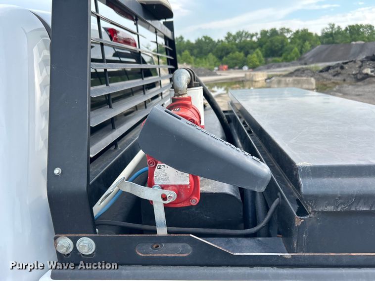 image for item DO6486 2016 Chevrolet Silverado 2500HD Crew Cab pickup truck