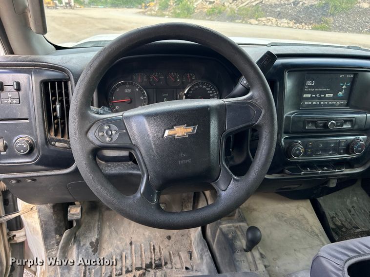 image for item DO6486 2016 Chevrolet Silverado 2500HD Crew Cab pickup truck