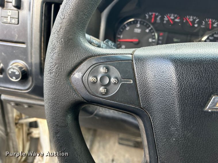 image for item DO6486 2016 Chevrolet Silverado 2500HD Crew Cab pickup truck