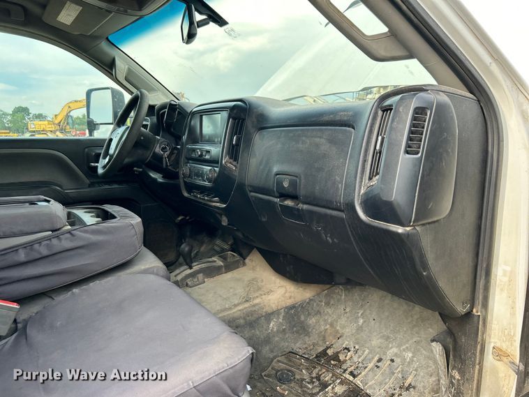 image for item DO6486 2016 Chevrolet Silverado 2500HD Crew Cab pickup truck