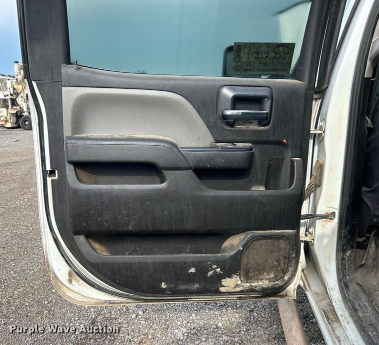 image for item DO6486 2016 Chevrolet Silverado 2500HD Crew Cab pickup truck