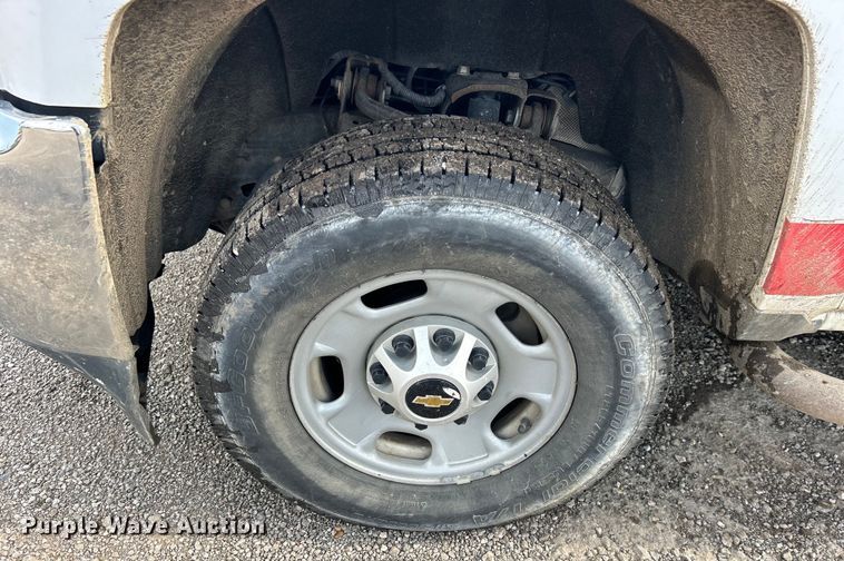 image for item DO6486 2016 Chevrolet Silverado 2500HD Crew Cab pickup truck