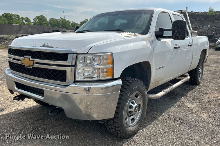 image for item DO6487 2013 Chevrolet Silverado 2500HD  Crew Cab pickup truck