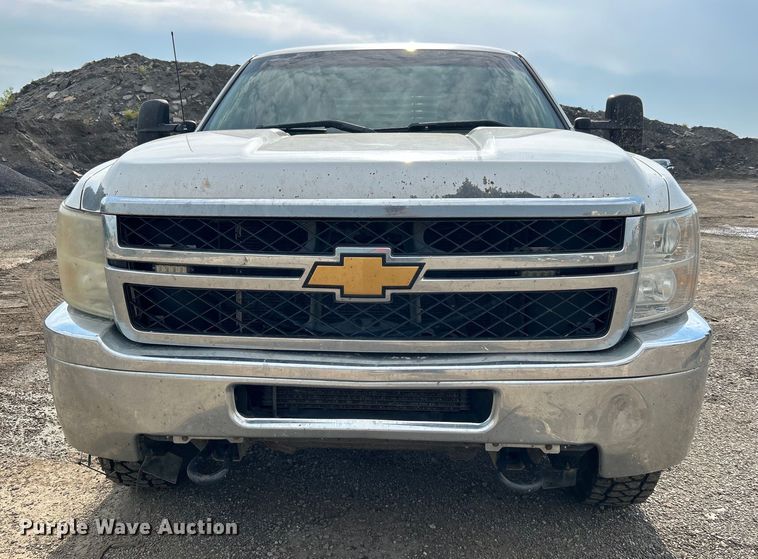image for item DO6487 2013 Chevrolet Silverado 2500HD  Crew Cab pickup truck