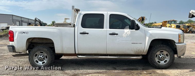 image for item DO6487 2013 Chevrolet Silverado 2500HD  Crew Cab pickup truck