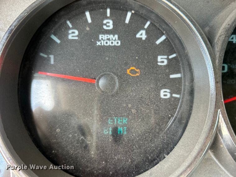 image for item DO6487 2013 Chevrolet Silverado 2500HD  Crew Cab pickup truck