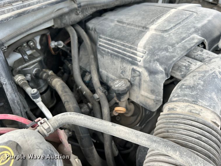 image for item DO6487 2013 Chevrolet Silverado 2500HD  Crew Cab pickup truck