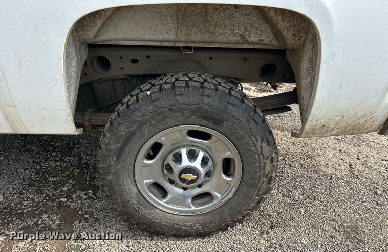 image for item DO6487 2013 Chevrolet Silverado 2500HD  Crew Cab pickup truck