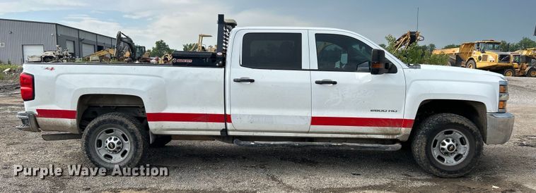 image for item DO6488 2016 Chevrolet Silverado 2500HD Crew Cab pickup truck
