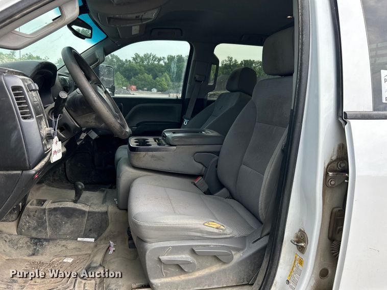 image for item DO6488 2016 Chevrolet Silverado 2500HD Crew Cab pickup truck