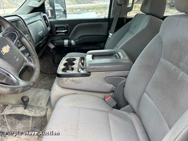 image for item DO6488 2016 Chevrolet Silverado 2500HD Crew Cab pickup truck