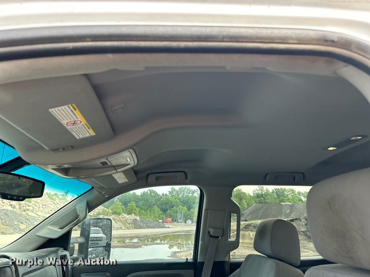 image for item DO6488 2016 Chevrolet Silverado 2500HD Crew Cab pickup truck