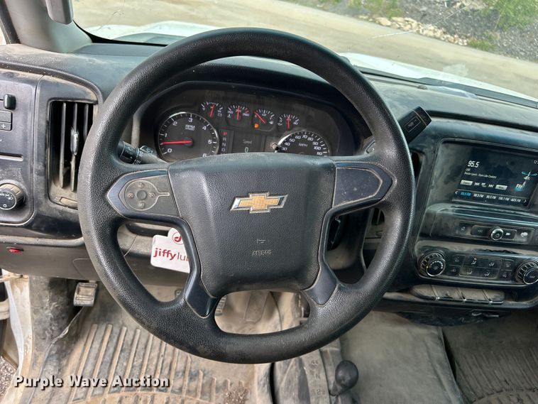 image for item DO6488 2016 Chevrolet Silverado 2500HD Crew Cab pickup truck