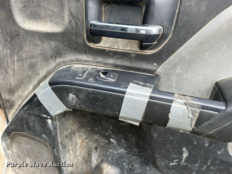 image for item DO6488 2016 Chevrolet Silverado 2500HD Crew Cab pickup truck