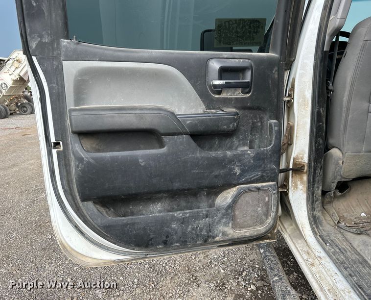 image for item DO6488 2016 Chevrolet Silverado 2500HD Crew Cab pickup truck