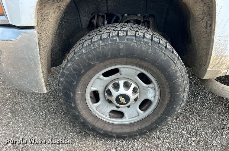 image for item DO6488 2016 Chevrolet Silverado 2500HD Crew Cab pickup truck