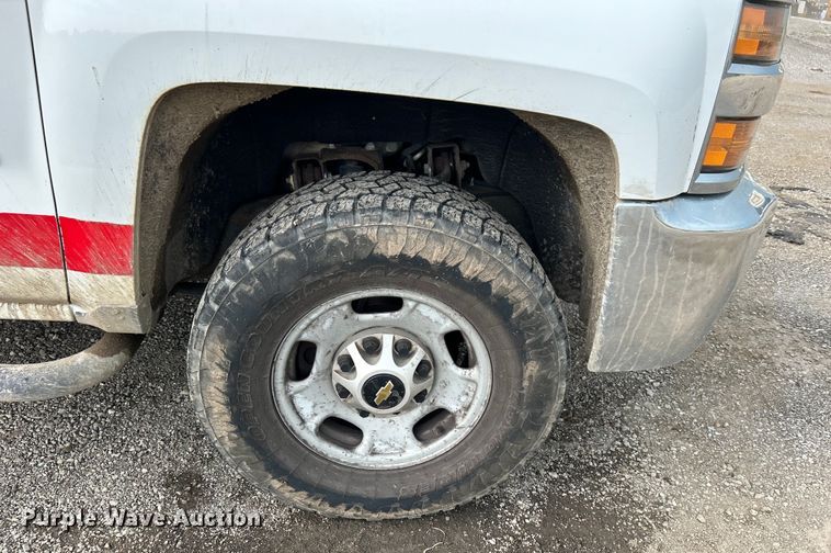 image for item DO6488 2016 Chevrolet Silverado 2500HD Crew Cab pickup truck