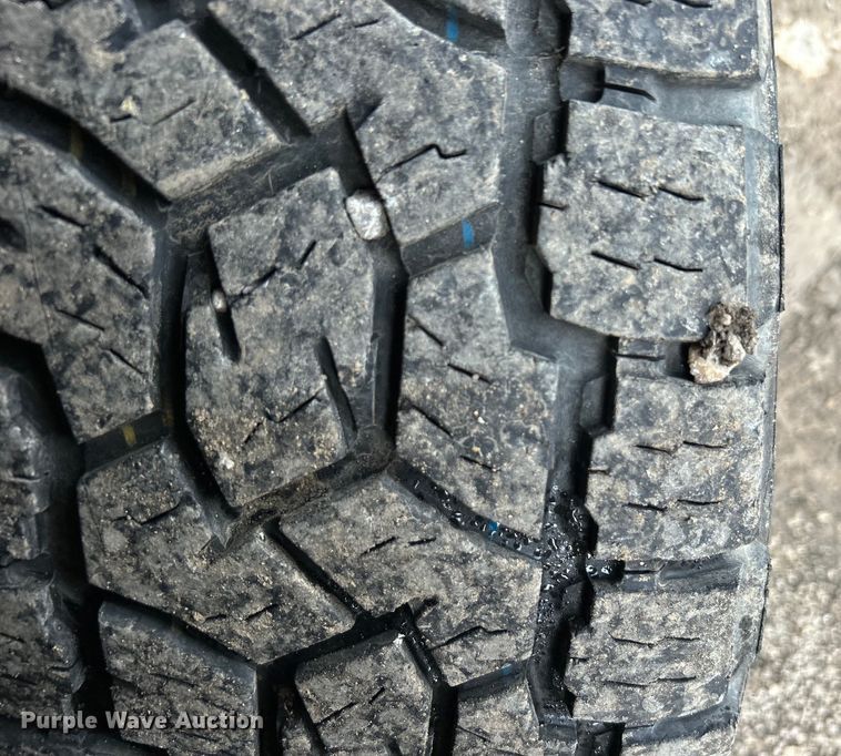 image for item DO6488 2016 Chevrolet Silverado 2500HD Crew Cab pickup truck