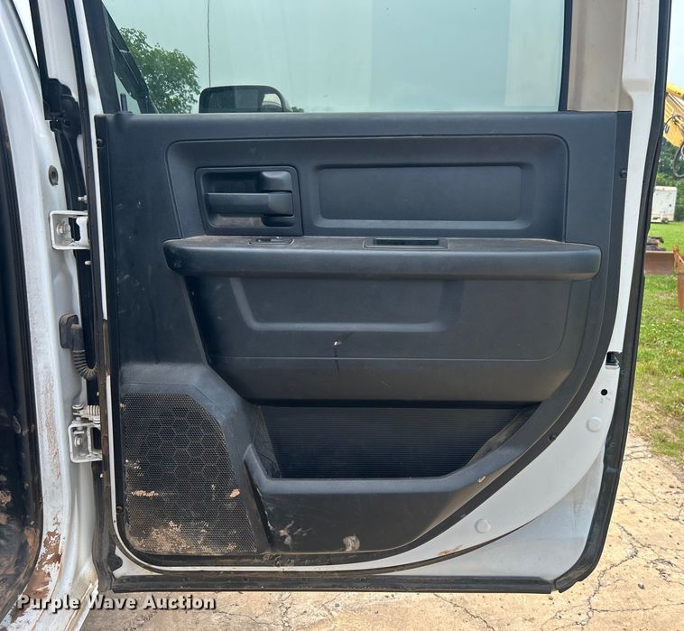 image for item DO6495 2018 Dodge Ram 2500HD Crew Cab pickup truck