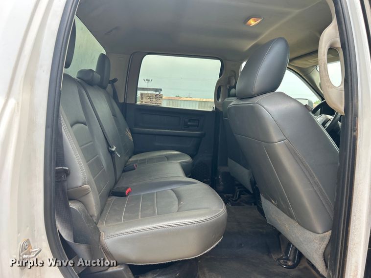 image for item DO6495 2018 Dodge Ram 2500HD Crew Cab pickup truck