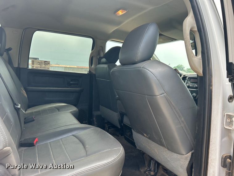 image for item DO6495 2018 Dodge Ram 2500HD Crew Cab pickup truck