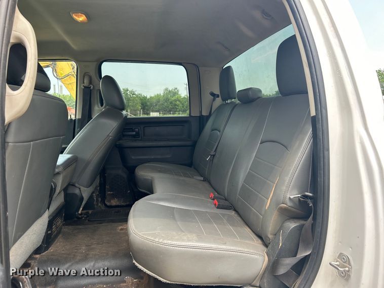 image for item DO6495 2018 Dodge Ram 2500HD Crew Cab pickup truck