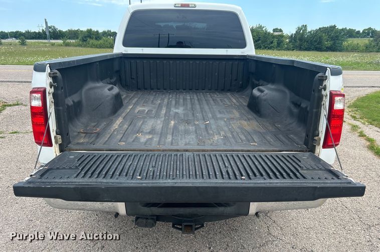 image for item DO6500 2014 Ford F250 Super Duty  Crew Cab pickup truck