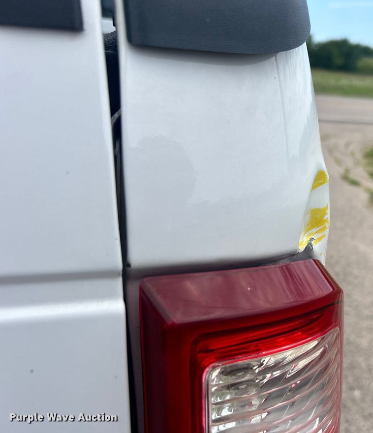 image for item DO6500 2014 Ford F250 Super Duty  Crew Cab pickup truck