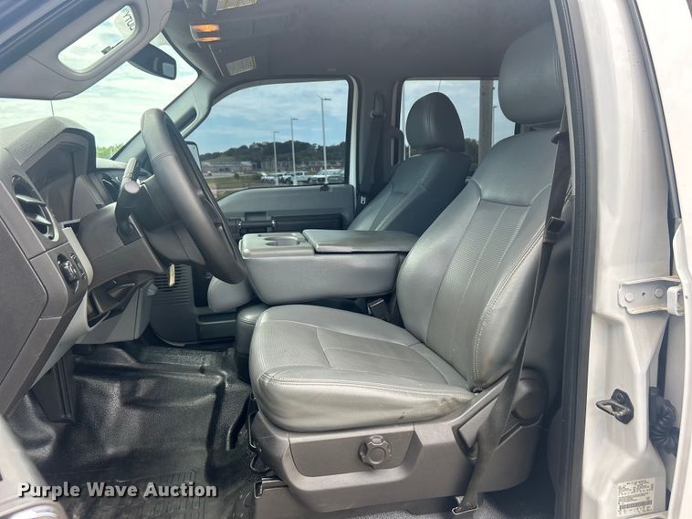 image for item DO6500 2014 Ford F250 Super Duty  Crew Cab pickup truck