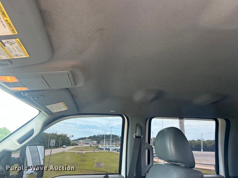 image for item DO6500 2014 Ford F250 Super Duty  Crew Cab pickup truck