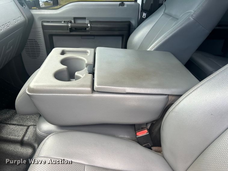 image for item DO6500 2014 Ford F250 Super Duty  Crew Cab pickup truck