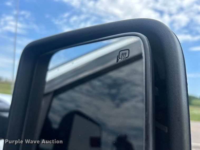 image for item DO6500 2014 Ford F250 Super Duty  Crew Cab pickup truck