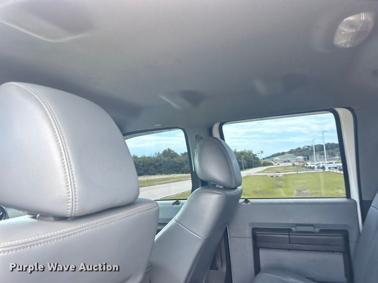 image for item DO6500 2014 Ford F250 Super Duty  Crew Cab pickup truck