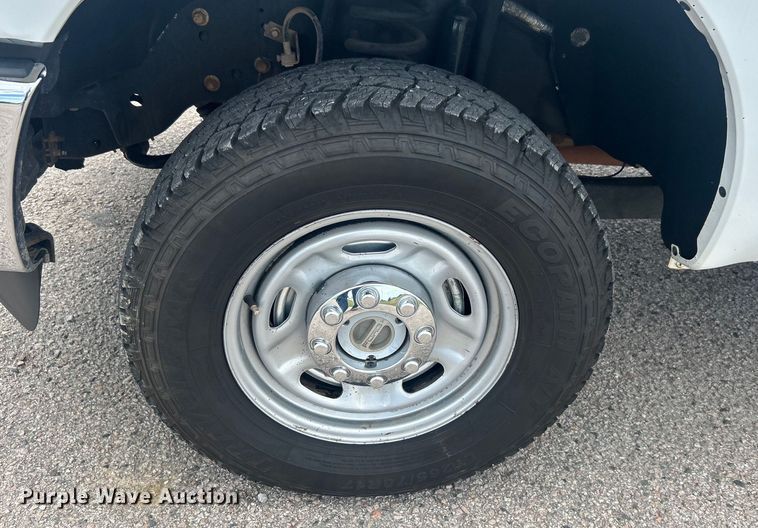 image for item DO6500 2014 Ford F250 Super Duty  Crew Cab pickup truck