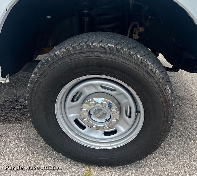 image for item DO6500 2014 Ford F250 Super Duty  Crew Cab pickup truck