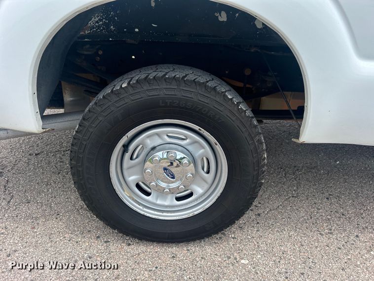 image for item DO6500 2014 Ford F250 Super Duty  Crew Cab pickup truck