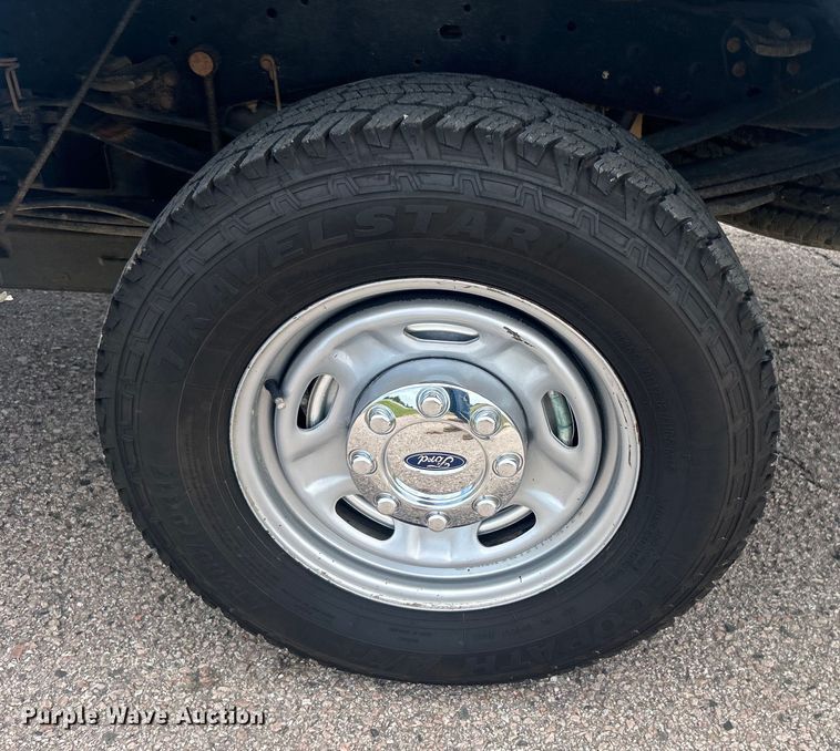 image for item DO6500 2014 Ford F250 Super Duty  Crew Cab pickup truck