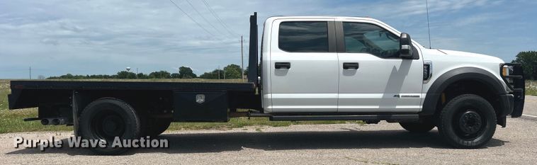 image for item DO6501 2017 Ford F550 Super Duty flatbed truck