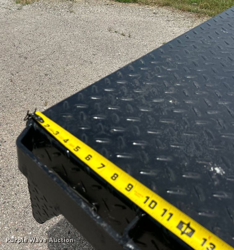 image for item DO6501 2017 Ford F550 Super Duty flatbed truck