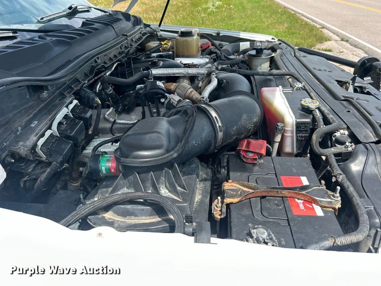 image for item DO6501 2017 Ford F550 Super Duty flatbed truck